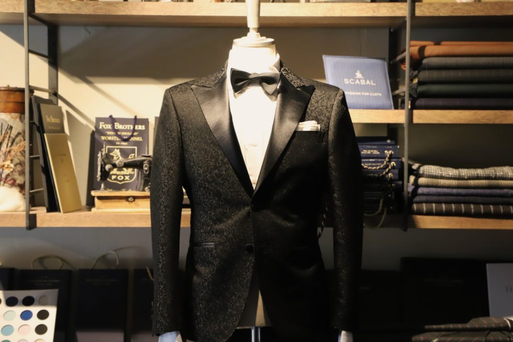 タキシード　福岡