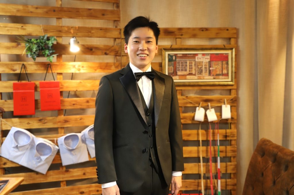 タキシード　福岡